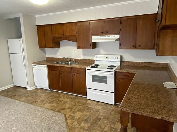 3rd image of 2407 Bare St APT D