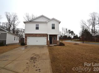 182 Guardian Gate Dr, Mooresville, NC 28115