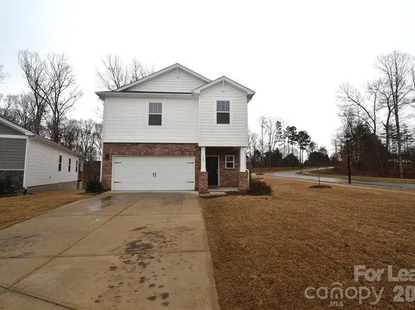 182 Guardian Gate Dr, Mooresville, NC 28115