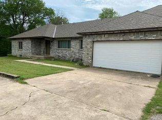 1346 S 143rd St E, Wichita, KS 67230