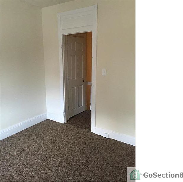 2nd image of 4664 Stenton Ave