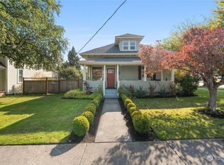 1317 9th St, Anacortes, WA 98221