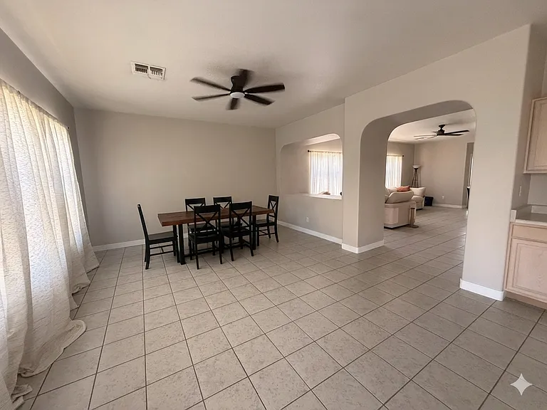 W Canyon Creek Dr — Photo 2