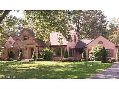 174 Durward Rd photo 1