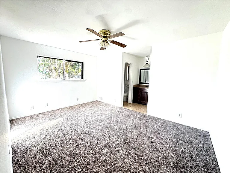 705 Garden Villa Cir — Photo 5
