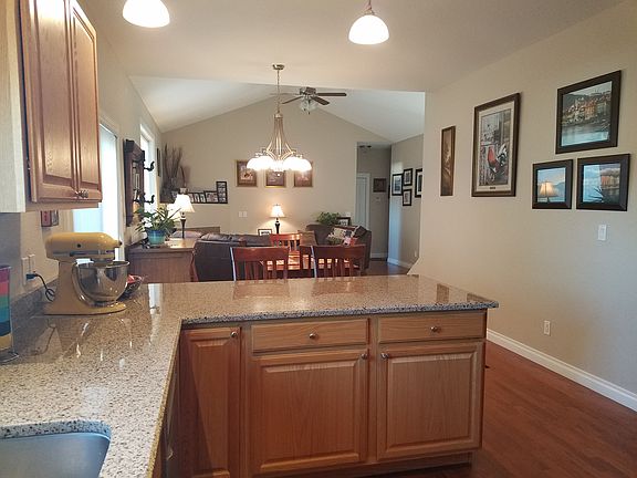 3rd image of 1510 Clydesdale Dr
