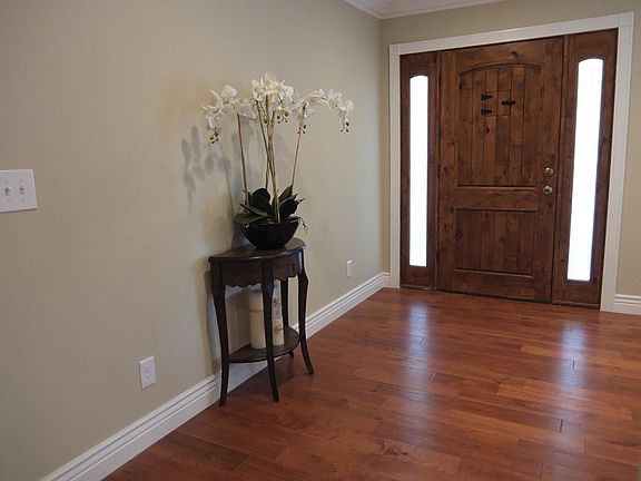 Entrace Door inside