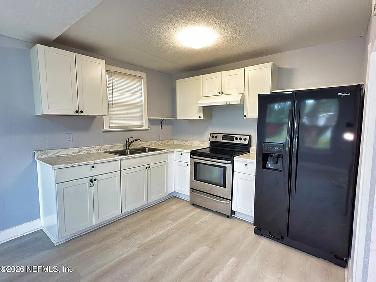 2984 Hunt St — Photo 4