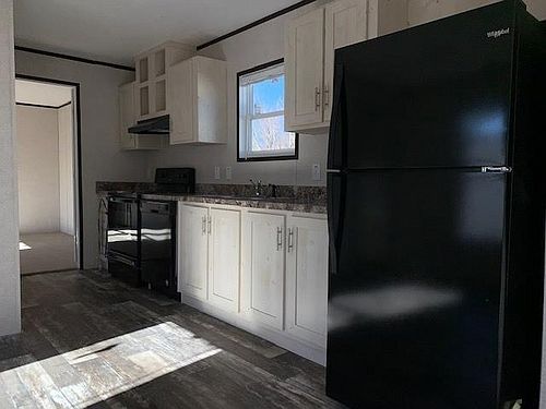 2nd image of 83 W Cardinal Ln