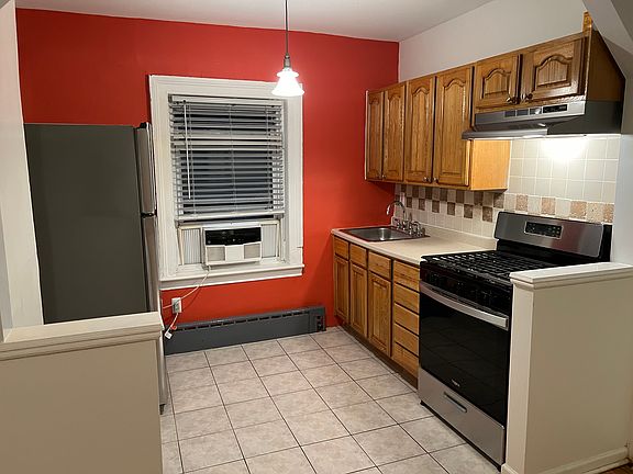 2nd image of 65 Lafayette St #2