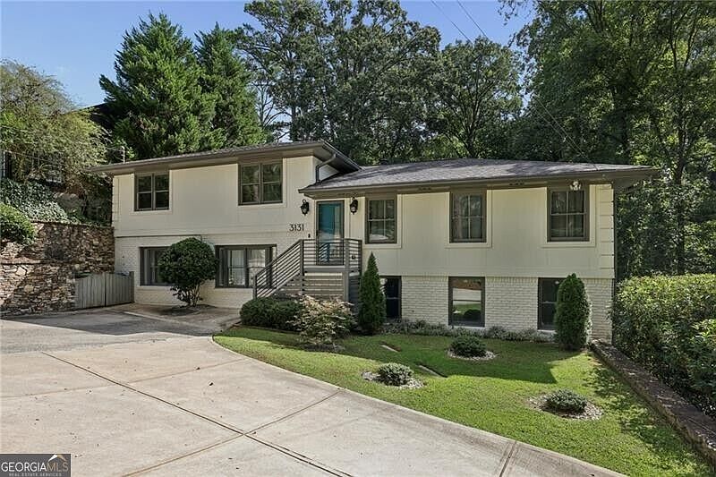 1st image of 3131 Dale Dr NE