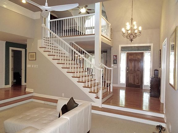 5th image of 4690 Laurelwood Dr