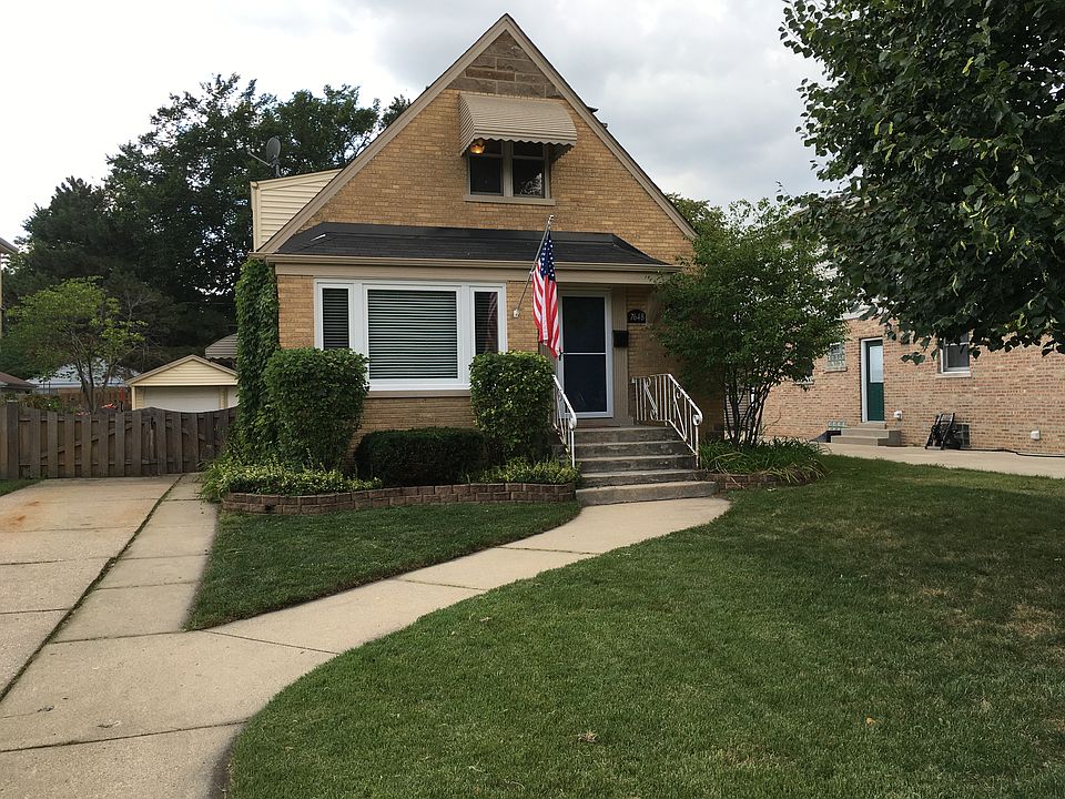 1st image of 7648 N Oleander Ave