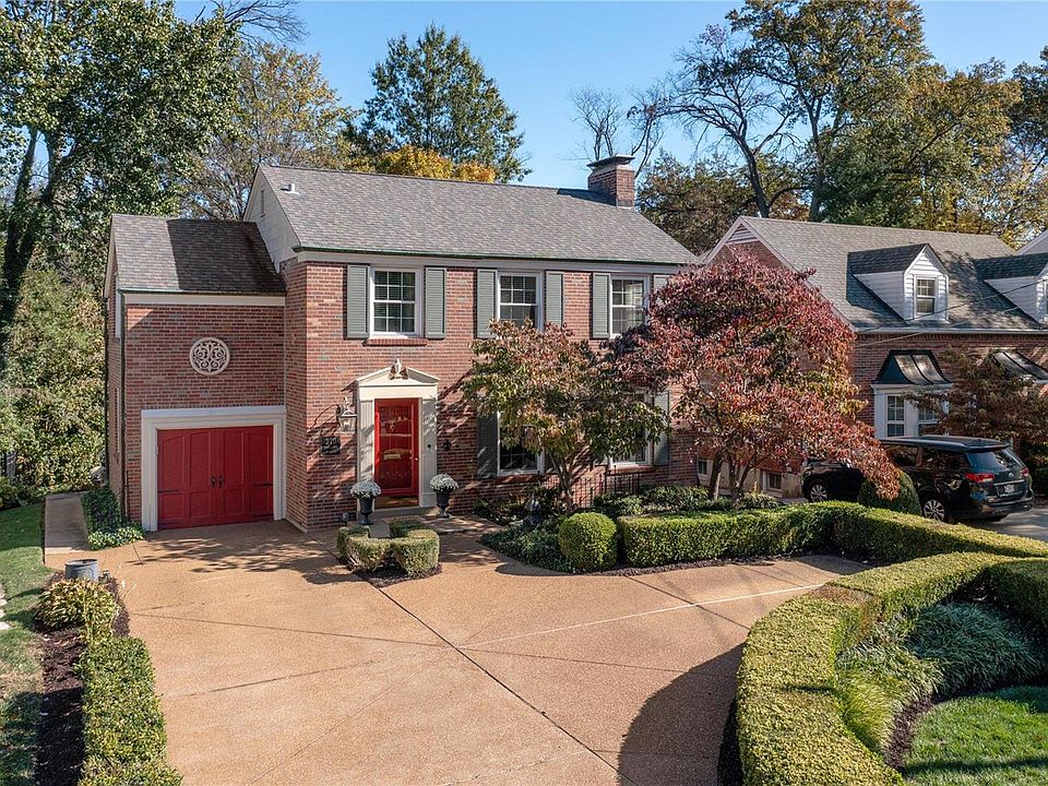1st image of 270 Parkland Ave