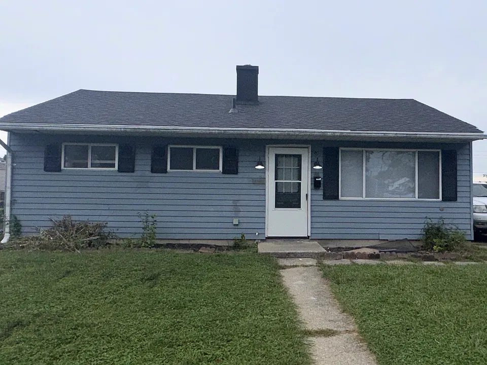 49 Westport Dr