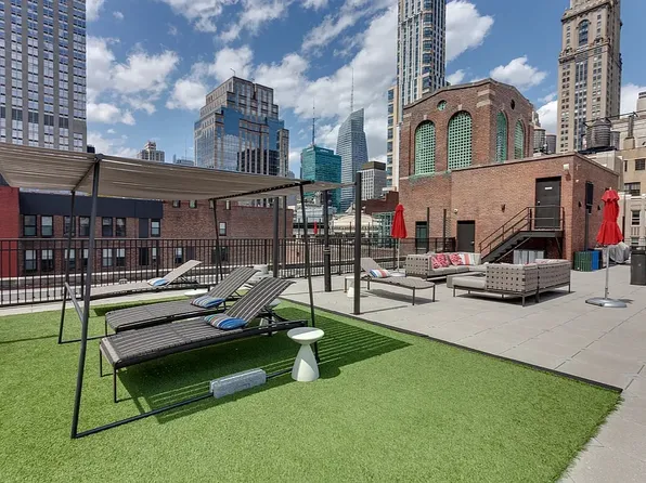 220 Madison Avenue image 8 of 9