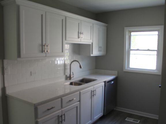 3rd image of 11436 S Homan Ave