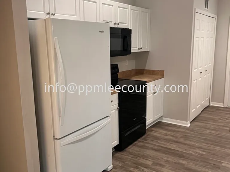 2329 NW 31st St — Photo 5