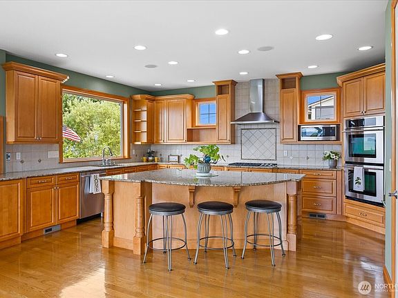 5th image of 603 Washington Avenue