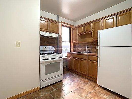 5th image of 81 Cabrini Blvd APT 44