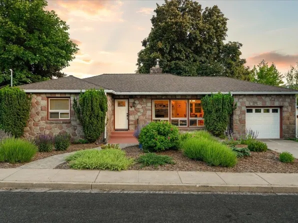205 Perry St, Mount Shasta, CA 96067