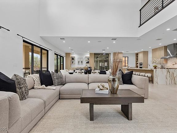 4th image of 19 Rue Grimaldi Way