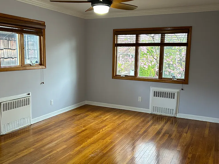 29 Schmidts Ln — Photo 4
