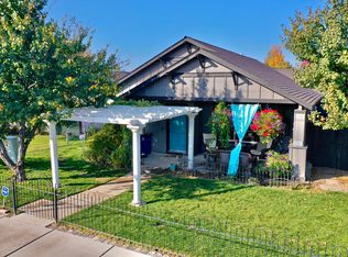 1535 NE 5th St, Redmond, OR 97756