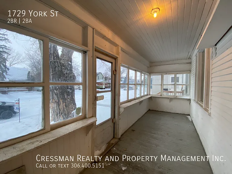 1729 York St — Photo 2