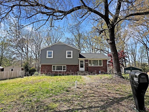 2nd image of 2704 Susten Ct