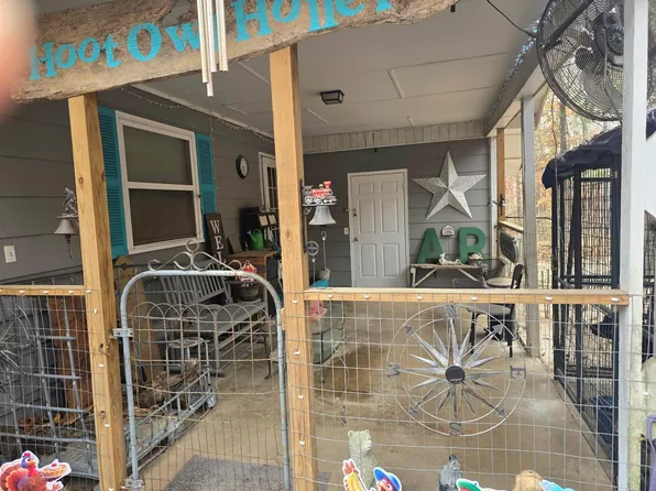 1702 E Spring Dr, Horseshoe Bend, AR 72512