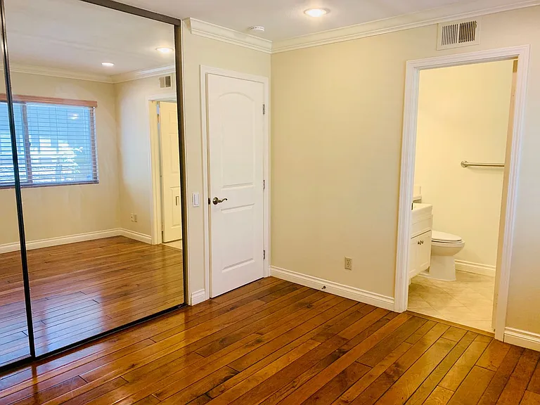 4437 Mensha Pl — Photo 13