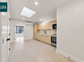 310 E 12th St, New York, NY