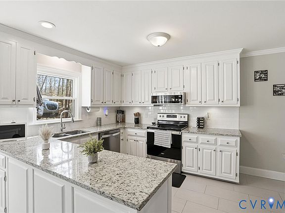 3rd image of 14421 Creek Stone Dr