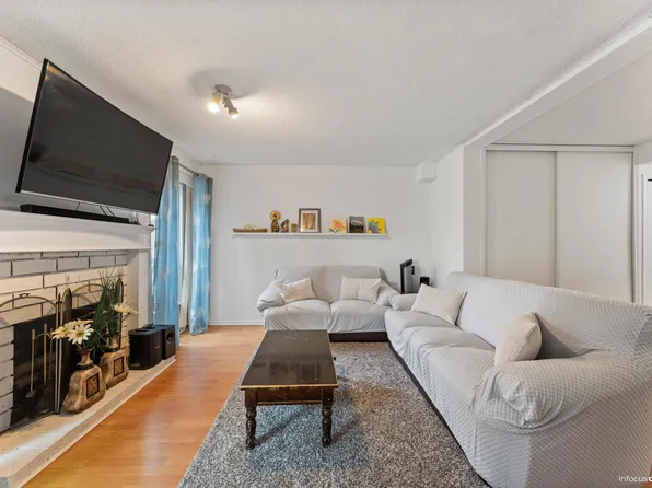 13931 74th Ave #207, Surrey, BC V3W 6G6