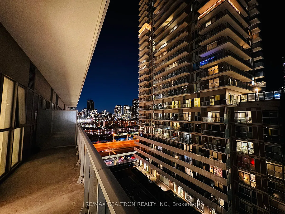 Building Photo - 15 Lower Jarvis St #1002