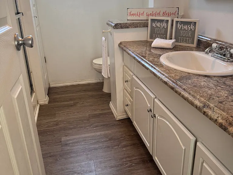 603 Locarno Dr — Photo 7