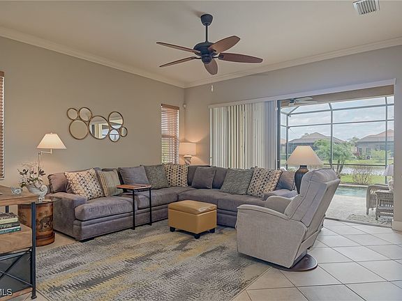 4th image of 11065 Esteban Dr
