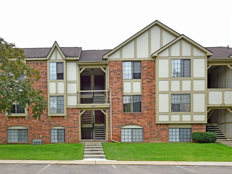 Stone Ridge Apartments — Photo 13