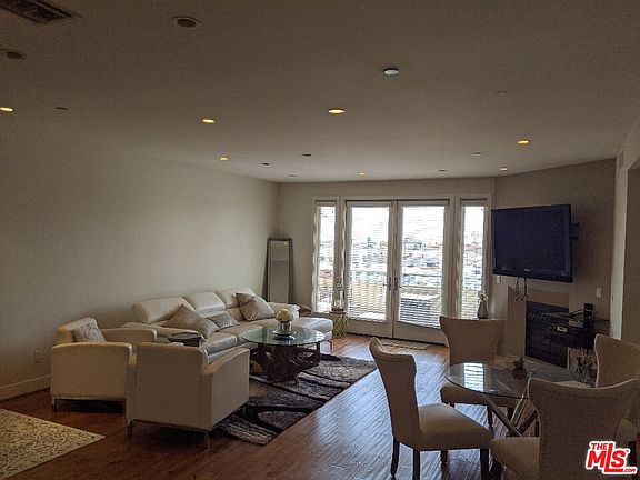 2nd image of 1517 S Bentley Ave #Penthouse 2