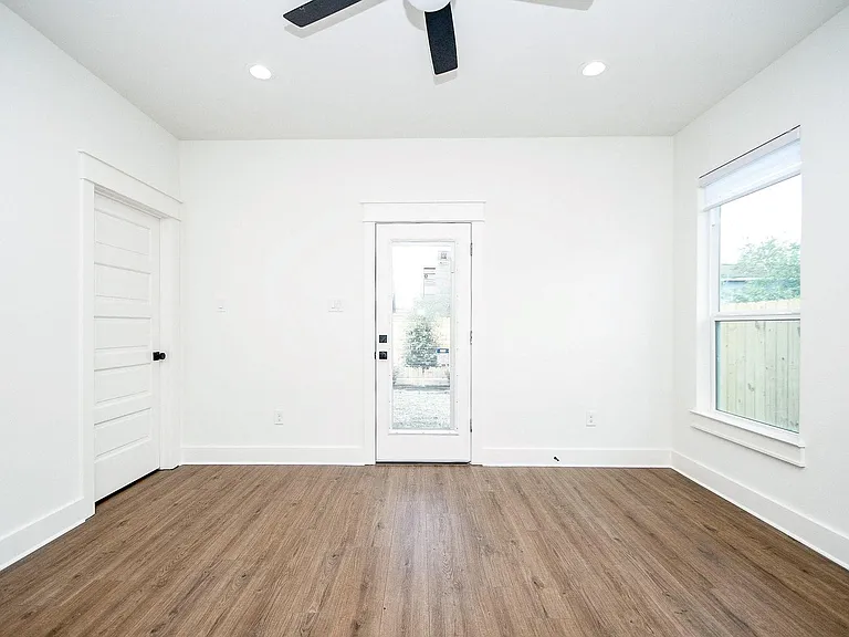 4101 Victoria Ave #B — Photo 27