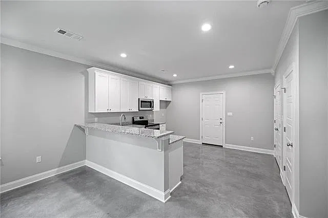 3 bed, 2.0 bath, 1279 sqft, $1,600 — Photo 3