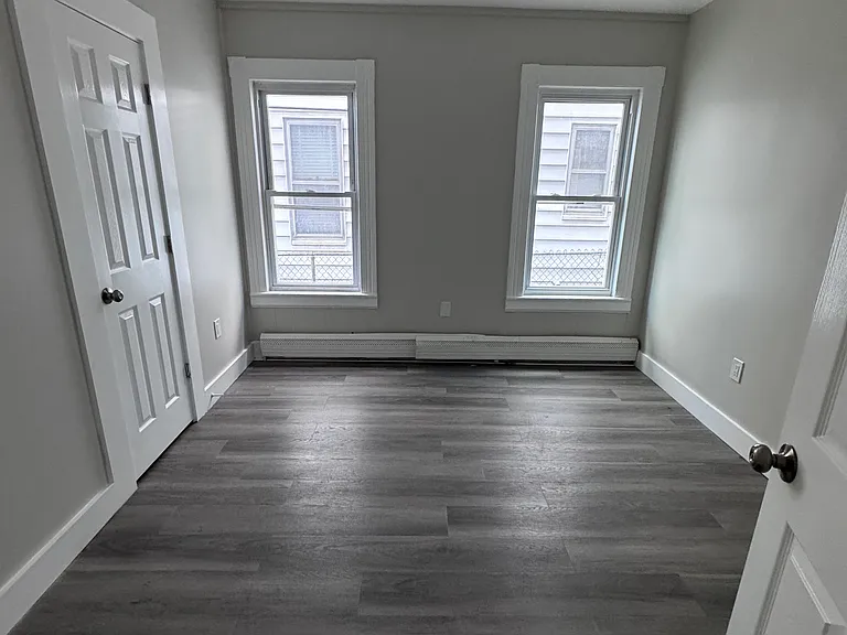 1520 Pembroke St — Photo 24