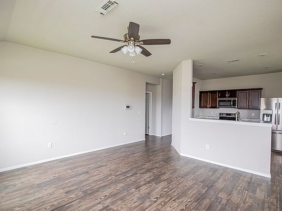 3rd image of 713 67th Ave