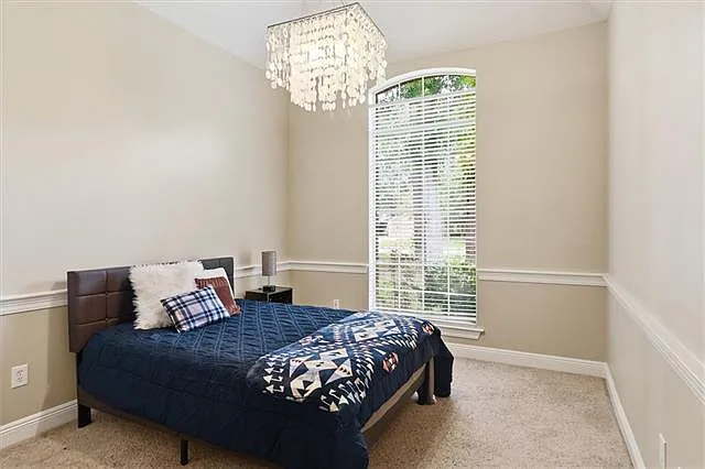 219 Nottoway Dr — Photo 10
