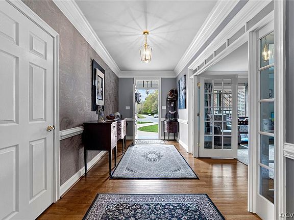 5th image of 8722 Braystone Dr