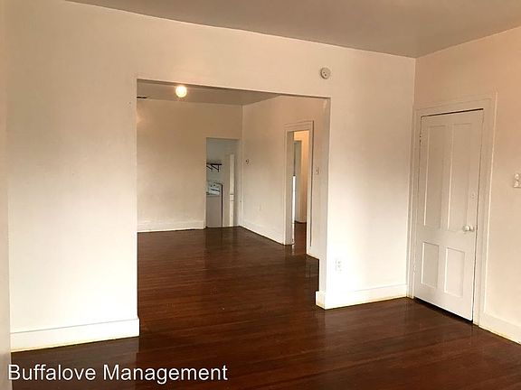 5th image of 552 Niagara St