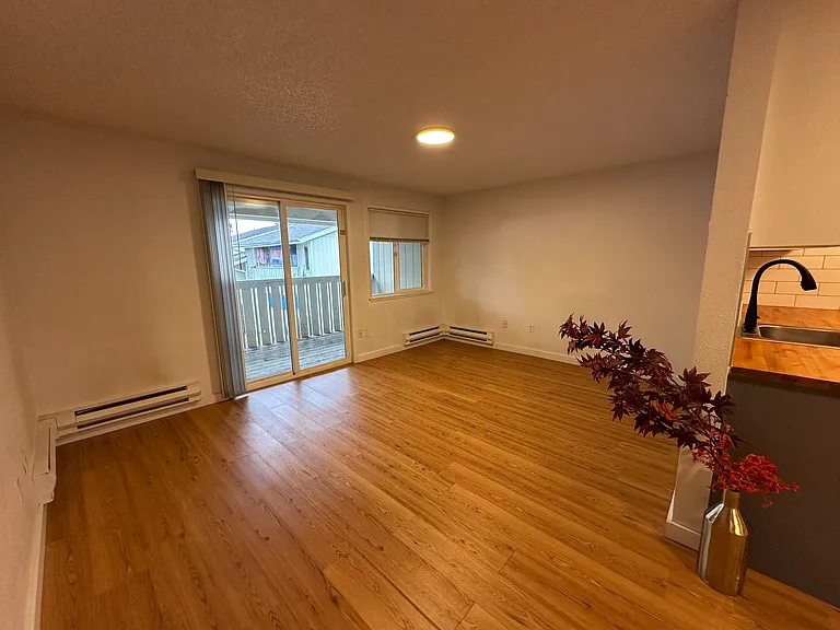 Manitou Park Apartments — Photo 15