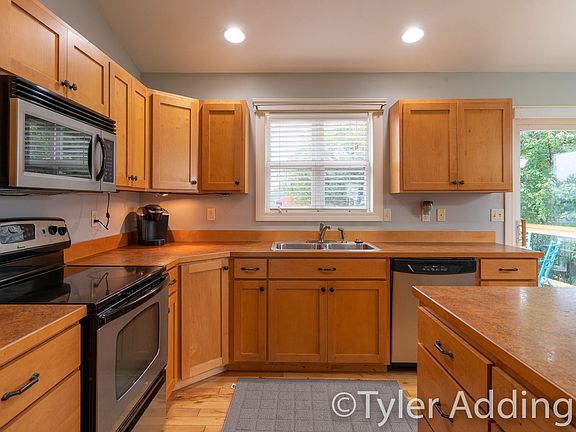 5th image of 11932 Jonker Way