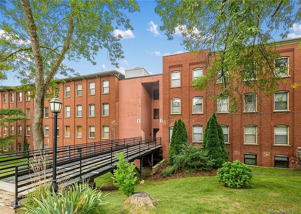 1st image of 222 Williams Street #429